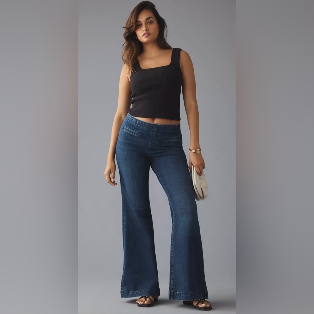 Pilcro jeans retro low rise pull on flare leg jeansโ size 31